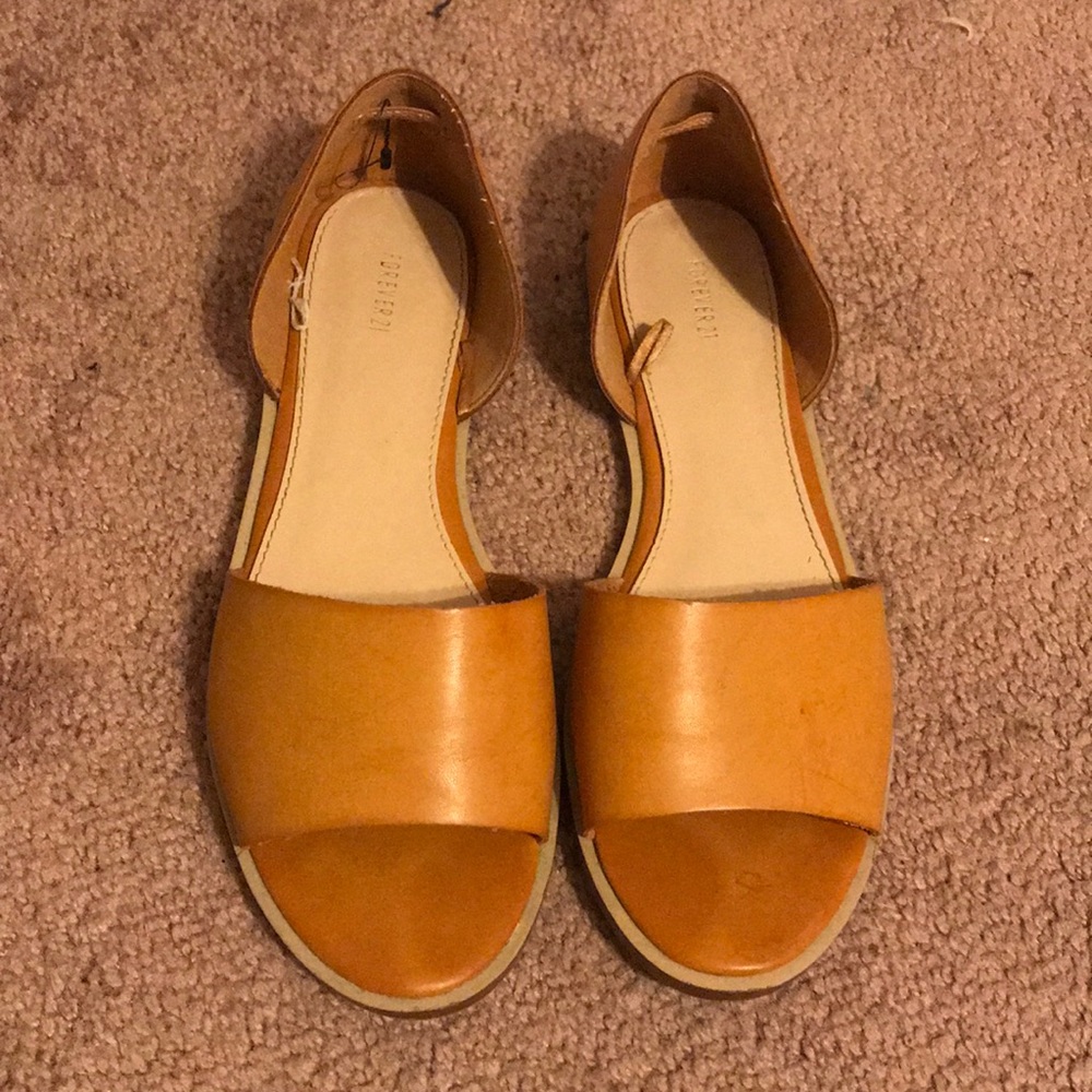 Comfortable open toe flats